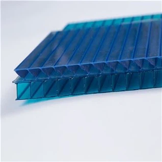 Polycarbonate framhliðir og gluggatjöldveggir