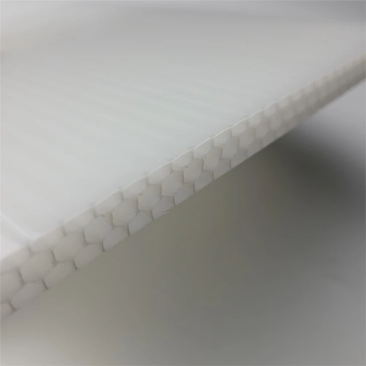 4mm hvítt Twin Wall Polycarbonate lak