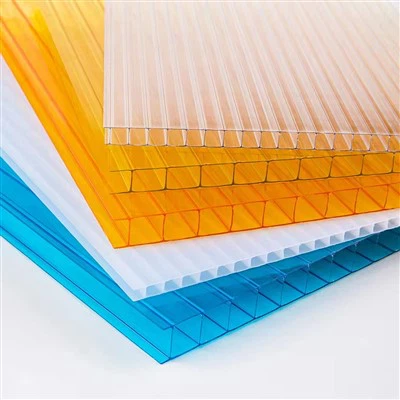 Mutiwall polycarbonate lak úti plastplötur
